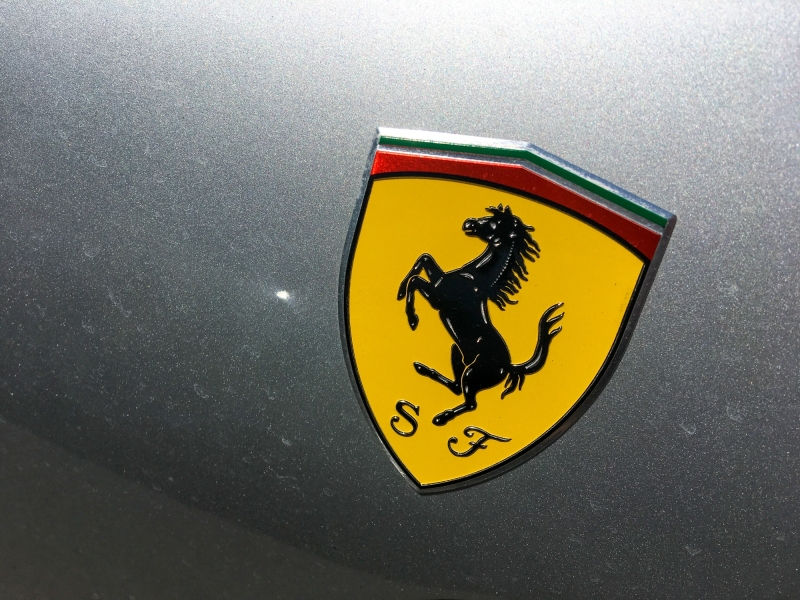Ferrari emblem
